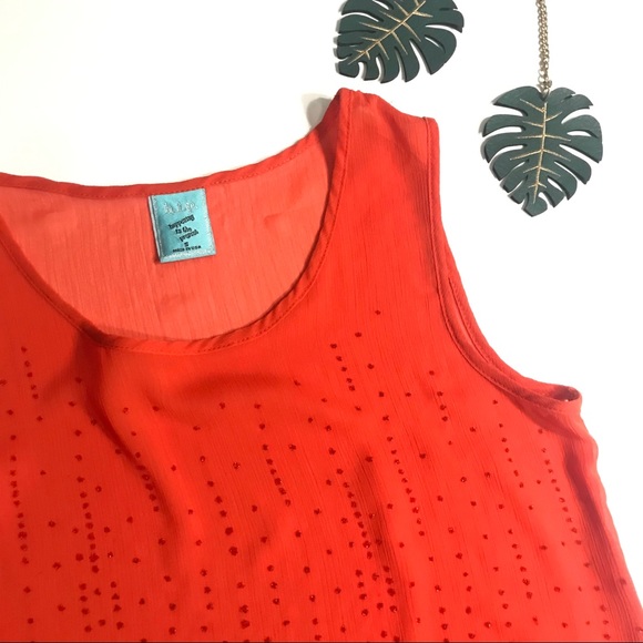 H.I.P Sheer Scalloped Hem Sleeveless Top Red Size Small - Picture 2 of 7